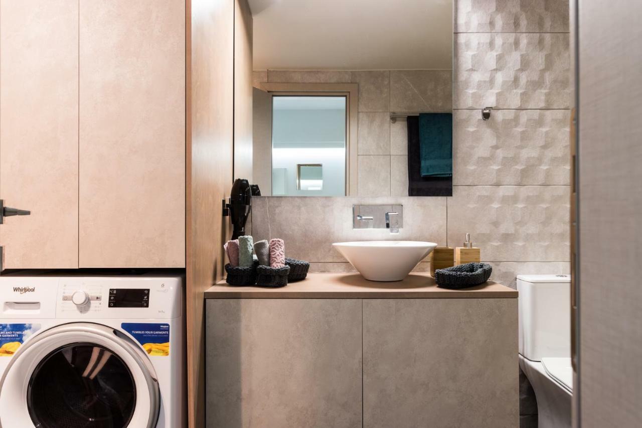 Modern City Center Maisonette ヨアニナ エクステリア 写真